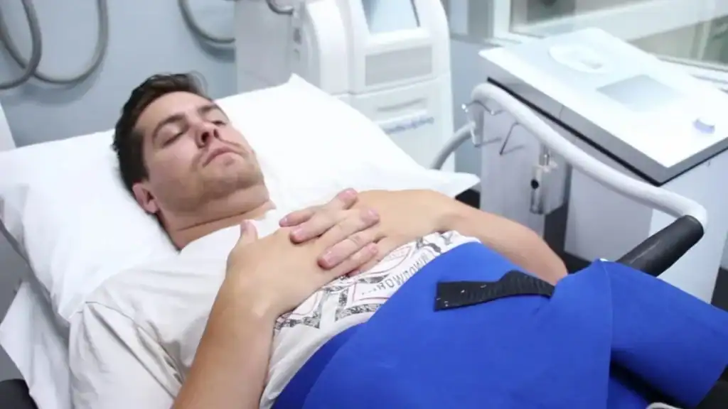 Transforming Bodies: Celebrity Success Stories and the Truth Behind Body Contouring 2 Image of male having body contouring Bedfordshire treatment
